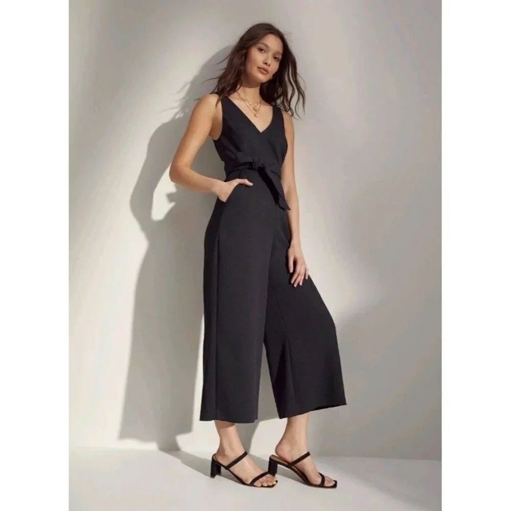 Aritzia Wilfred Encoulement Jumpsuit Criss Cross Back Size 2 Black Wide Leg